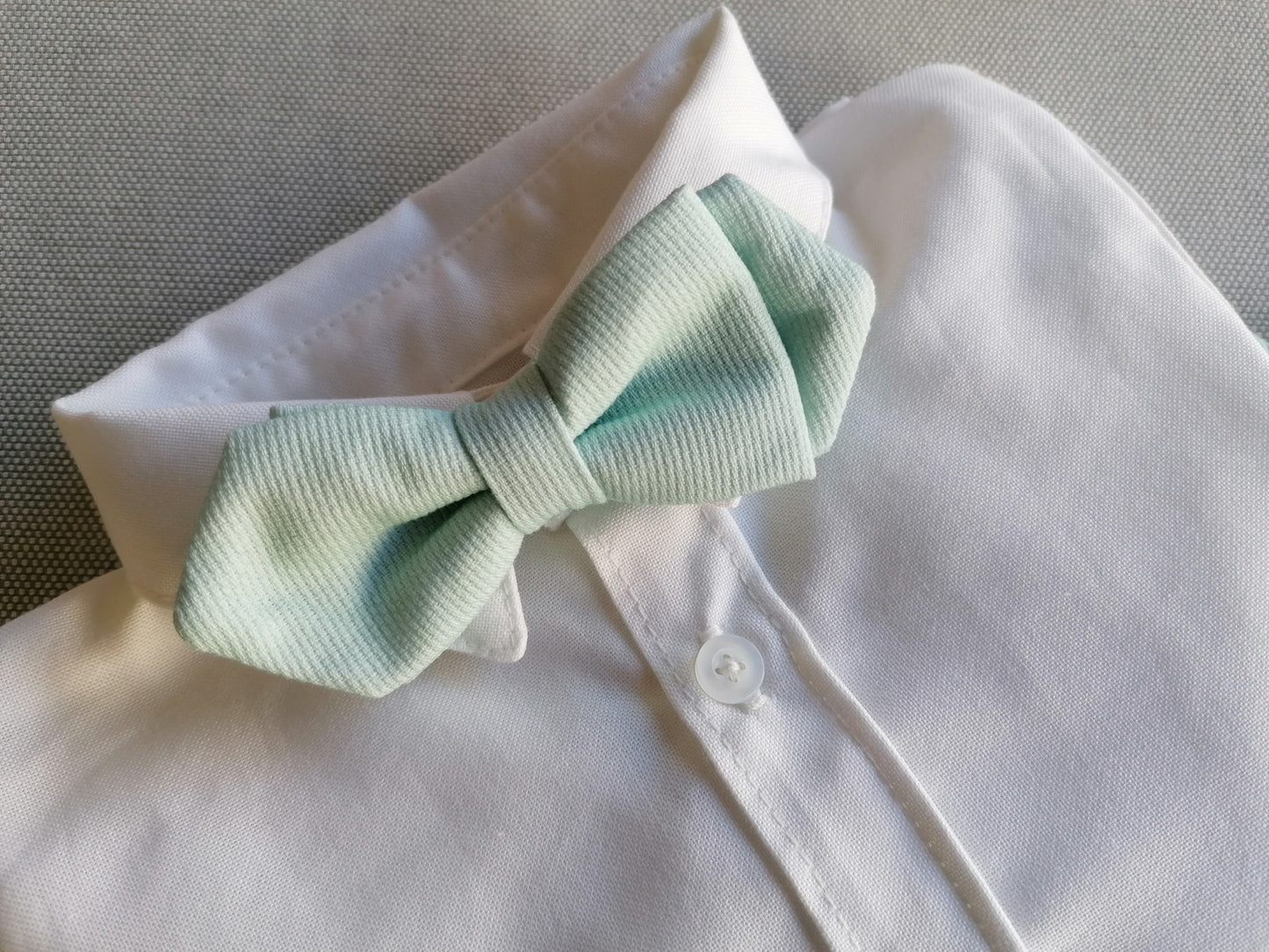 Camisa de cerimónia simples