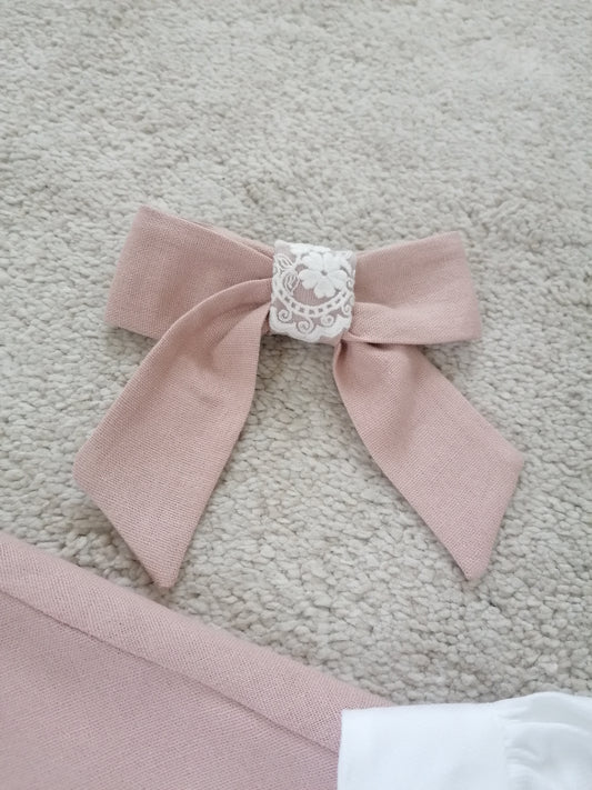 Laço de cabelo com renda