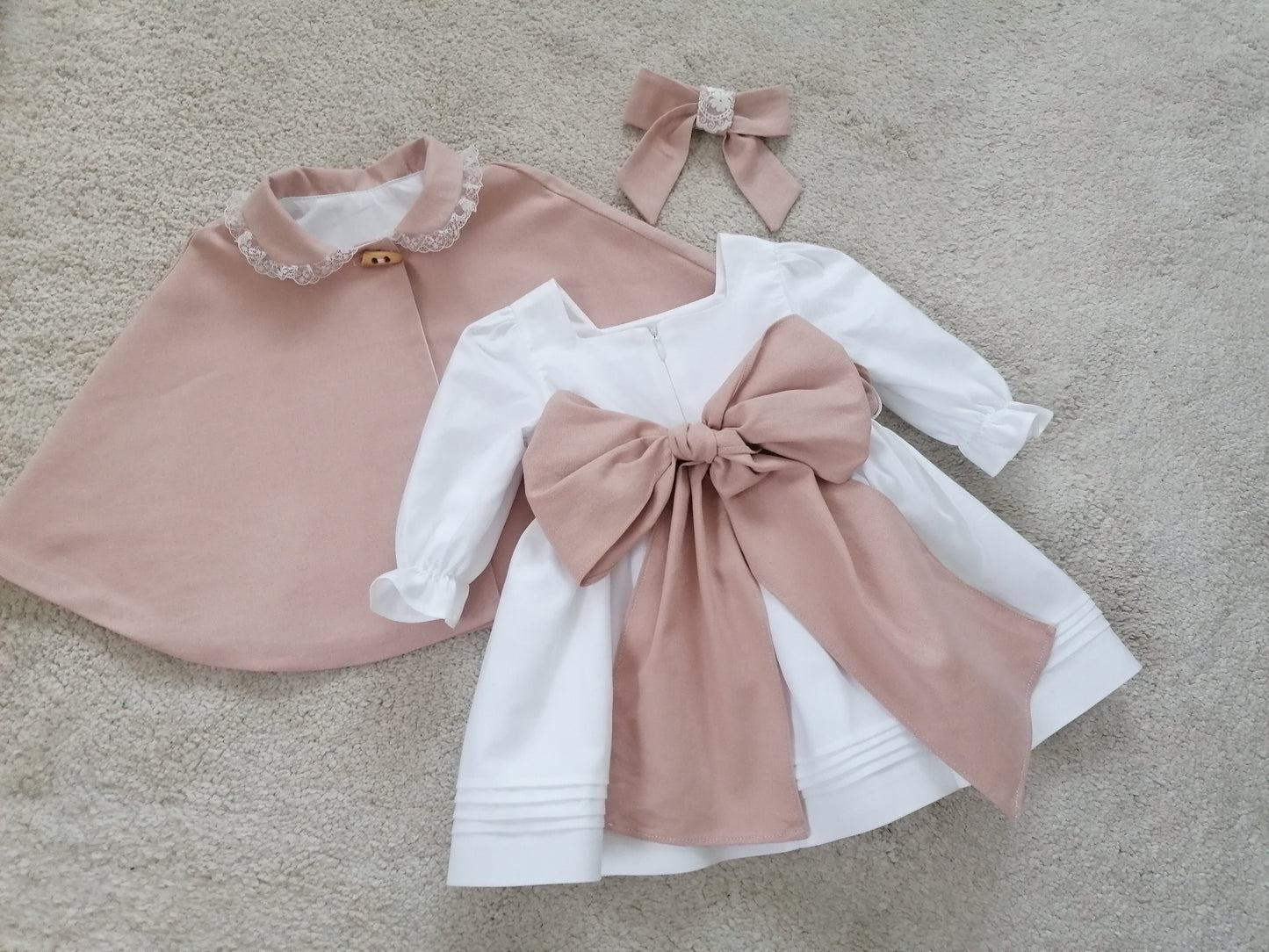 Vestido cerimónia faixa com renda