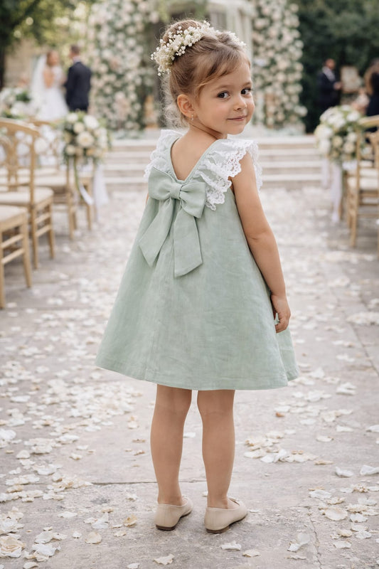 Vestido em linho com laço nas costas